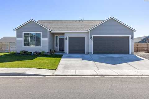 306 Ruby Ave, Grandview, WA 98930