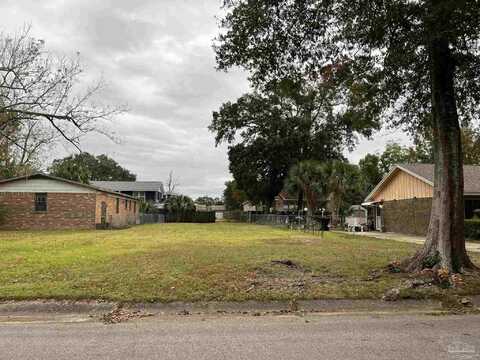 1519 E Hatton St, Pensacola, FL 32503