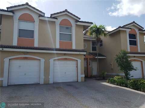 5586 NW 90th Ter, Sunrise, FL 33351