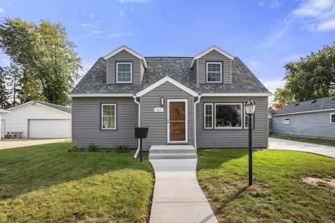 401 E 15TH Street, KAUKAUNA, WI 54130