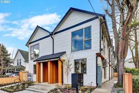 7558 N BERKELEY AVE, Portland, OR 97203