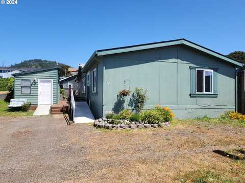 94120 STRAHAN ST, Gold Beach, OR 97444