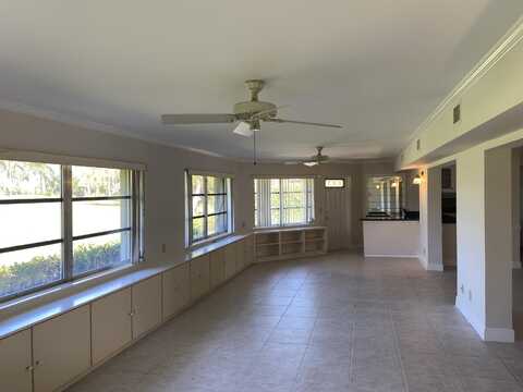 321 S Villa Drive, Atlantis, FL 33462