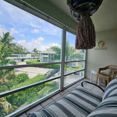 210 Horizons E, Boynton Beach, FL 33435