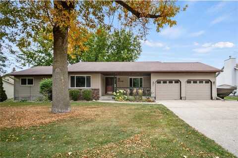 2009 Greenwood Drive, Owatonna, MN 55060