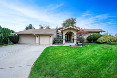 9721 W Champion Ln, Cheney, WA 99004