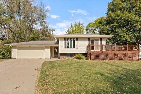 100 MAPLE Drive, TREYNOR, IA 51575