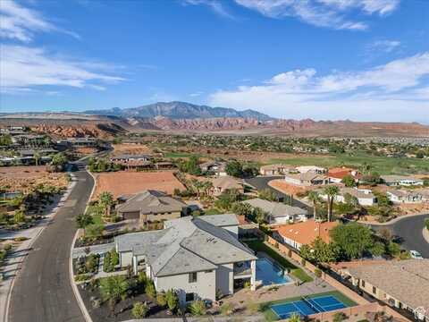 246 N CLIFFSIDE, Washington, UT 84780