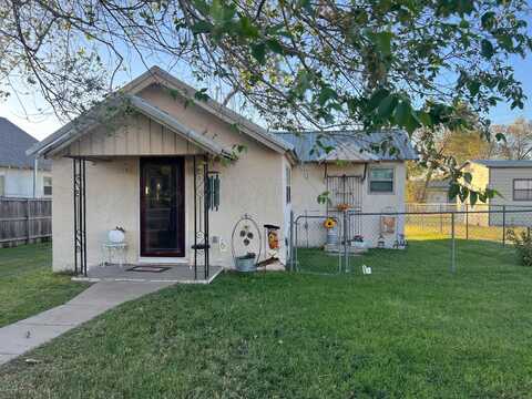 514 S 2nd Street, Canadian, TX 79014