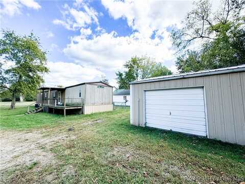 519 North Monroe, Versailles, MO 65084