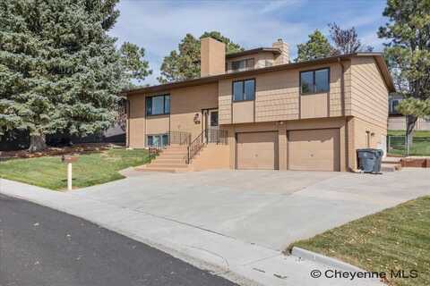 705 RANGER DR, Cheyenne, WY 82009