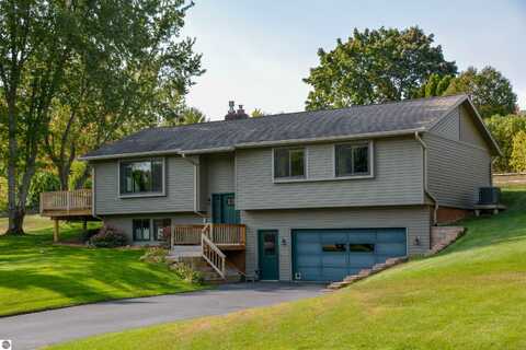 3909 HEATHERWOOD E, TRAVERSE CITY, MI 49684