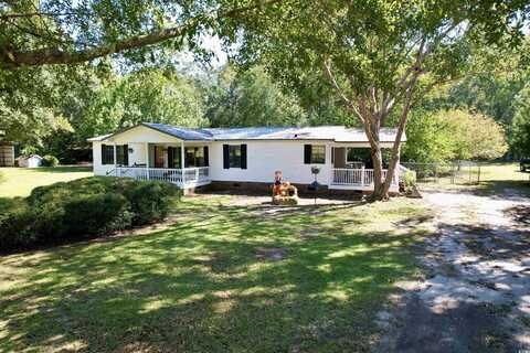 171 Huckleberry Rd., Andrews, SC 29510