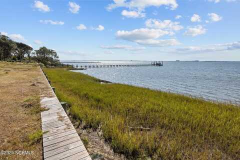 104 Gales Drive, Newport, NC 28570