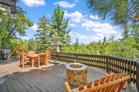 526 Villa Grove, Big Bear City, CA 92314