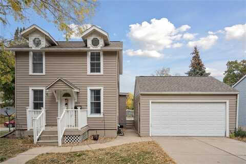 425 4th Street NW, Mount Vernon, IA 52314