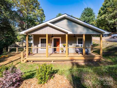 103 Wimberly Road, Swannanoa, NC 28778