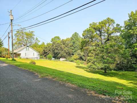 56 19th Avenue SW, Hickory, NC 28602