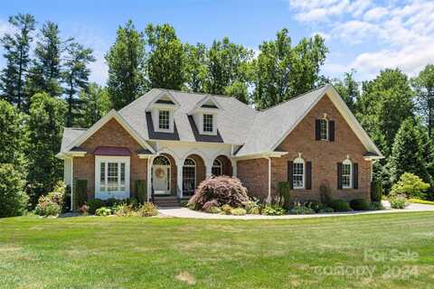 124 Tradition Way, Hendersonville, NC 28791