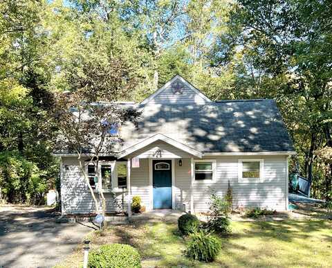 36 White Birch Drive, Southbury, CT 06488