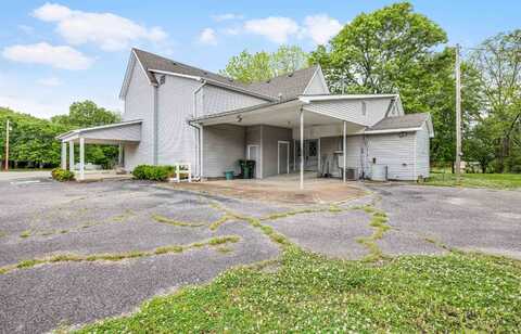 5842 East Main Street, Trezevant, TN 38258