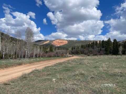 1590 N Squirrel Ln, Duck Creek Village, UT 84762