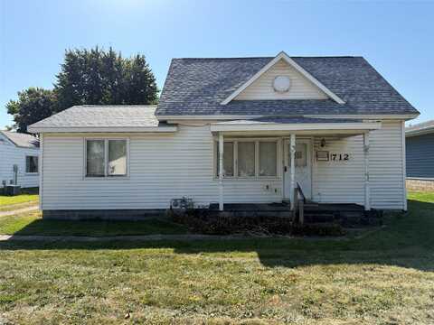 712 E 1st Street, Grimes, IA 50111