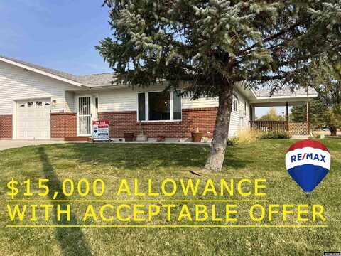 820 Pioneer Ave, Riverton, WY 82501