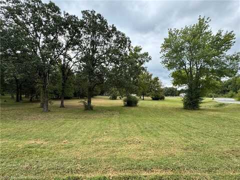 000 Country Club RD, Poteau, OK 74953