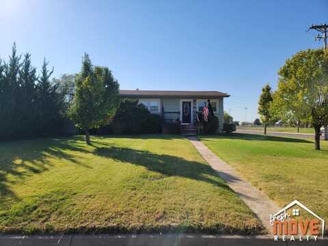 1201 S Ojibwa Street, Satanta, KS 67870