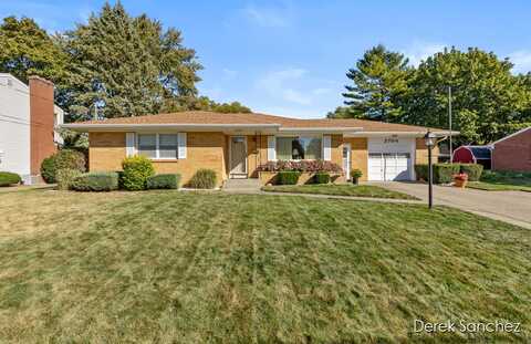 2704 Sharon Court SW, Wyoming, MI 49519