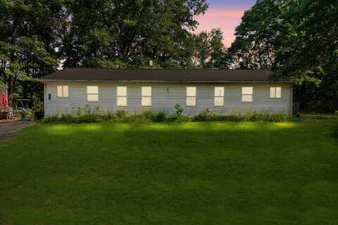 3714 W Hastings Lake Road, Jonesville, MI 49250