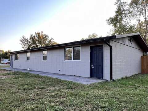 1555-1557 Clearwater Circle, Ozark, MO 65721