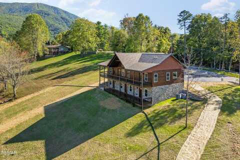 3335 Robeson Road, Sevierville, TN 37862