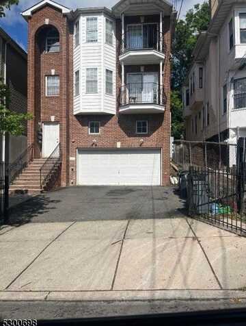 83 Farley Ave, Newark, NJ 07108