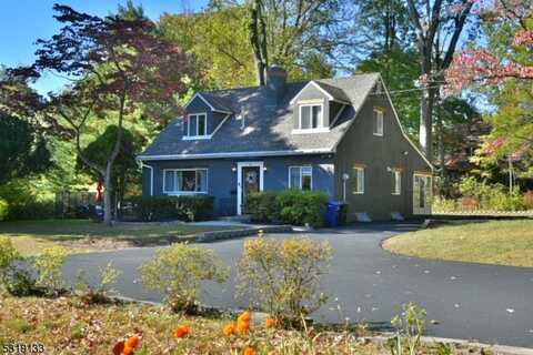 79 Colgate Ave, Wyckoff, NJ 07481