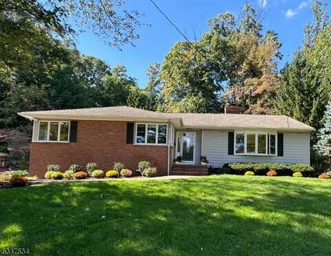 261 Meeting House Lane, Mountainside, NJ 07092