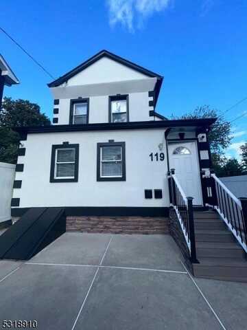 119 Columbus Pl, Roselle Park, NJ 07204