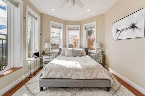 8 ZERMAN PL, Weehawken, NJ 07086