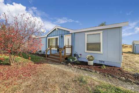 832 N 1350 E, Richfield, ID 83349