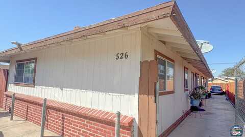 526 Vine St, El Centro, CA 92243