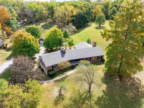 1 Meadowbrook Heights, Hannibal, MO 63401
