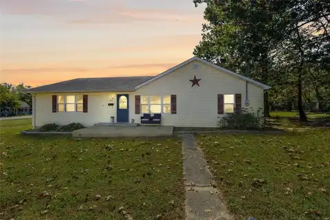 305 Valley Place, De Soto, MO 63020