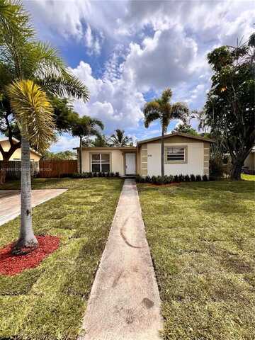 2770 NE 4th St, Boynton Beach, FL 33435