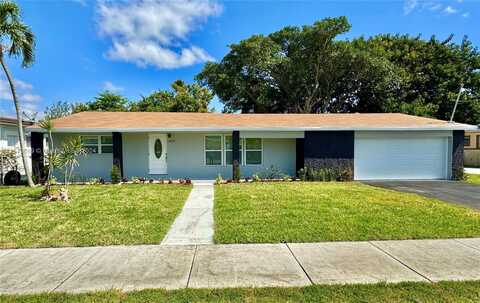 4617 SW 20th St, West Park, FL 33023