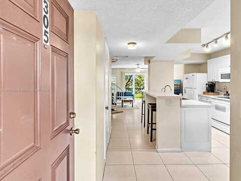 670 Tennis Club Dr, Fort Lauderdale, FL 33311