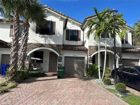 5409 NW 27th St, Margate, FL 33063