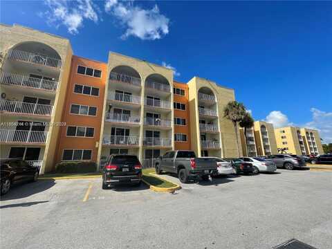 6950 Miami Gardens Dr, Hialeah, FL 33015