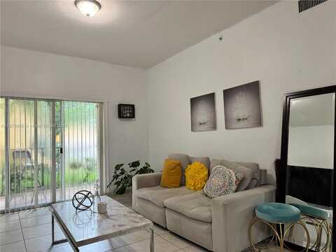 7340 NW 114th Ave, Doral, FL 33178