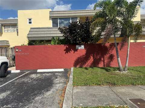 8325 SW 137th Ave, Miami, FL 33183